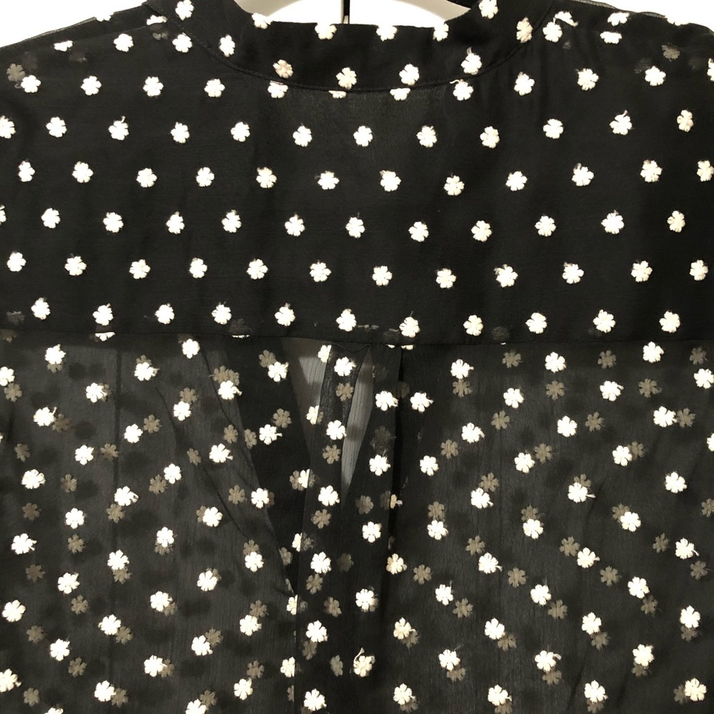 NWT: ALICE + OLIVIA Sheila Georgette Top - Picture 11 of 11